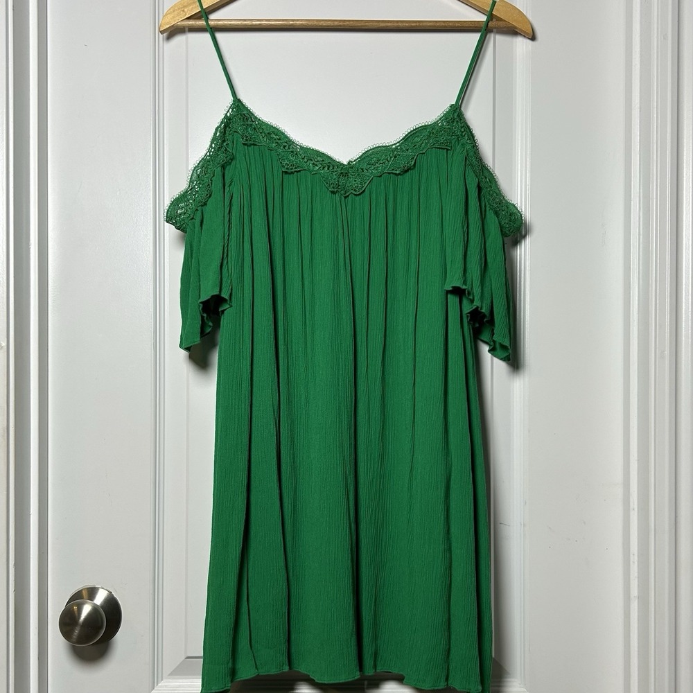 Alice + Olivia Kelly Green Mimi Cold Shoulder Lace Trim Flowy Swing Mini Dress
